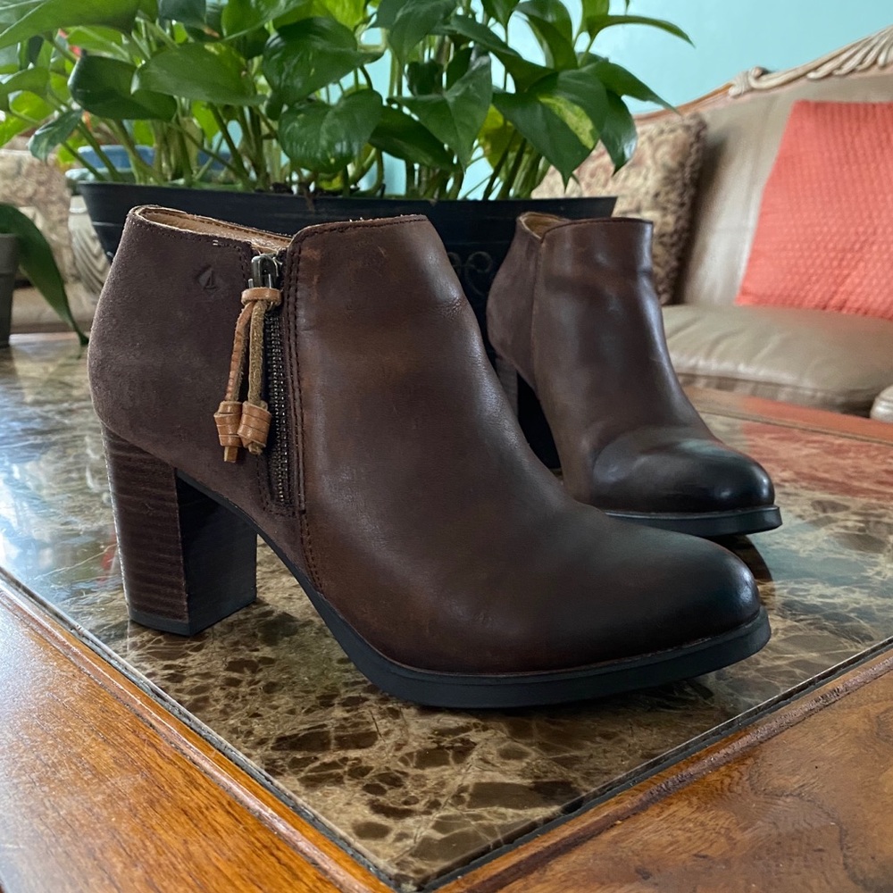 Sperry Booties in Brown